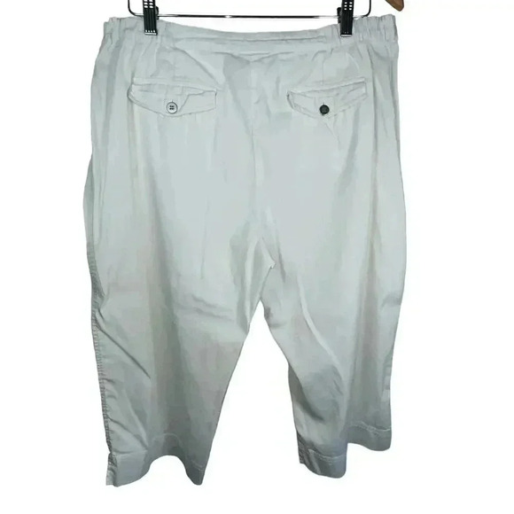 CHICOS Women’s White‎ Casual Cotton Blend Capri Pants 2 - Picture 2 of 5